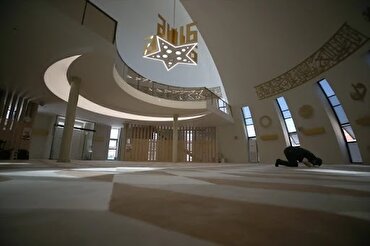 Einzigartige Architektur der Baba-Sultan-Moschee in der Türkei + Fotos