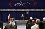 قائد الثورة الاسلامیة: أعداء إيران والإسلام يلجأون اليوم إلى الحرب الناعمة