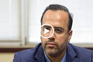 شاهد...تلاوة "الإسراء" بصوت القارئ الإیراني البارز "هادي صلح جو"