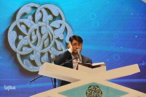 تقرير مصور | منافسة المتسابقين في فرع حفظ القرآن كاملاً بمسابقة إیران الوطنية