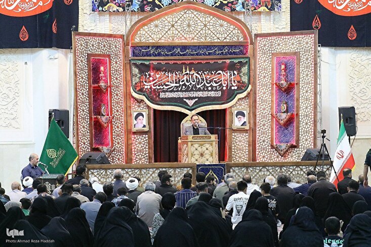 In Bildern: Koran-Rezitationsprogramm im Shah Cheragh Mausoleum in Shiraz
