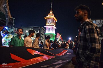  Photos: Mourning Flag Raising Ceremony in Kashmir