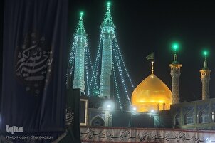 Santuario Sagrado de Qom en vísperas del aniversario del nacimiento del Imam Hassan Askari