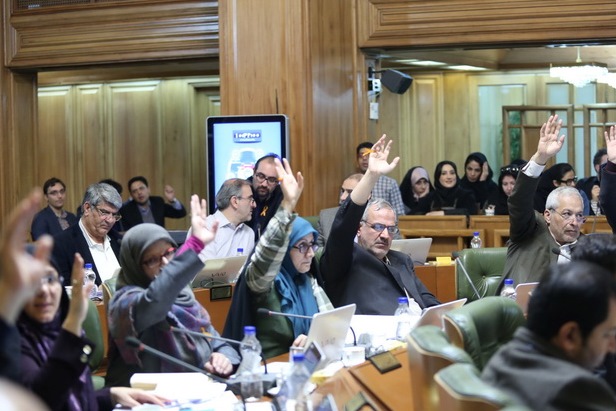 کمک ۱۰ میلیارد تومانی شهرداری تهران به سیل‌زدگان