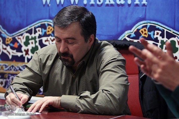 بمباران روانی جامعه از سوی آمریکا ادامه خواهد داشت/ باطل‌السحر برنامه آمریکا چیست