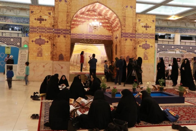 از نقاله‌خوانی تا رونمایی از کتاب حجت‌الاسلام قرائتی در بخش عترت