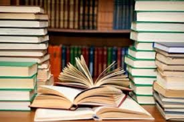 توسعه فرهنگ کتابخوانی امری ضروری در سطح جامعه است توسعه فرهنگ کتابخوانی امری ضروری در سطح جامعه است