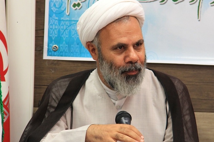 اختلاف فتوای اهل تسنن و شیعه درباره روزه مسافر / جعلی بودن روایت استحباب روزه در روز عاشورا