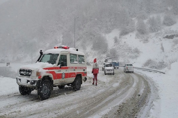 امدادرسانی ۴۹۲ گرفتار برف و کولاک در اردبیل
