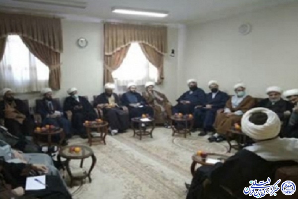 مشل طلاب و روحانیون