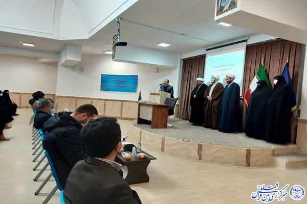 تربیت بانوان طلبه بایستی بر تفسیر متنی از دین غلبه داشته باشد