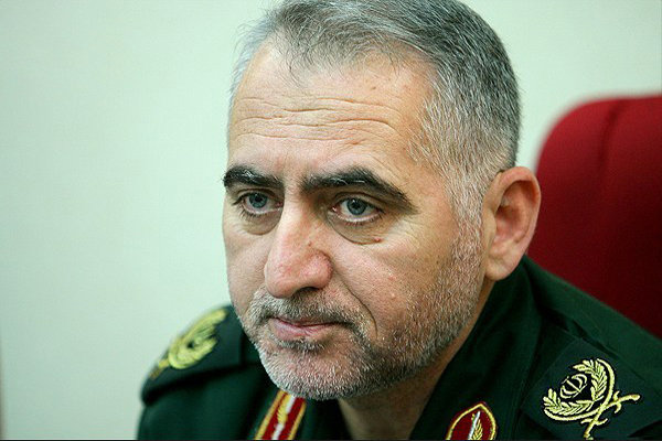 رضازاده// لازمه خودسازی و تزکیه نفس با شهدا ارتباط روحی و معنوی است