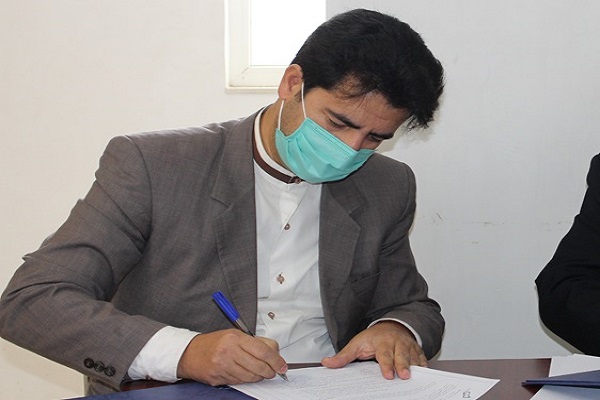 رضازاده// جهاد دانشگاهی نقطه قابل اتکا برای عبور از چالش&zwnj;ها و رفع موانع است