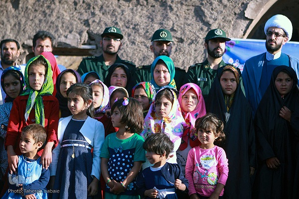 خدمت جهادی متعلمان گمنام در راه تعلیم و تربیت دانش‌آموزان بی‌بضاعت