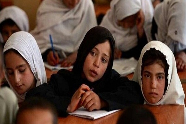 نامعلوم بودن دولت در افغانستان و آغاز سال تحصیلی بدون دختران