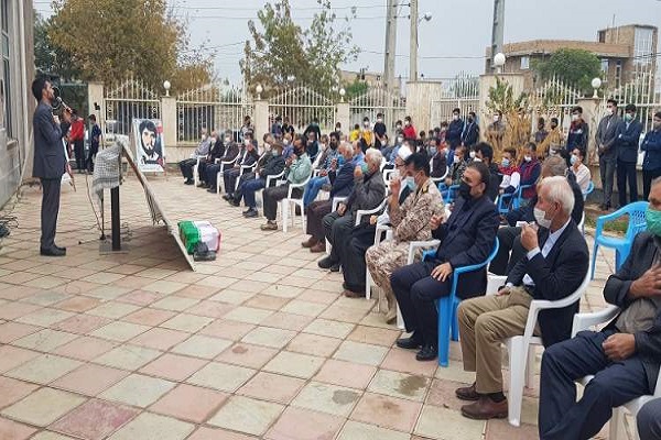 رضازاده// تفکرات حسینی خانواده&zwnj;های شهدا در تربیت فرزندان به&zwnj;کارگیری شود