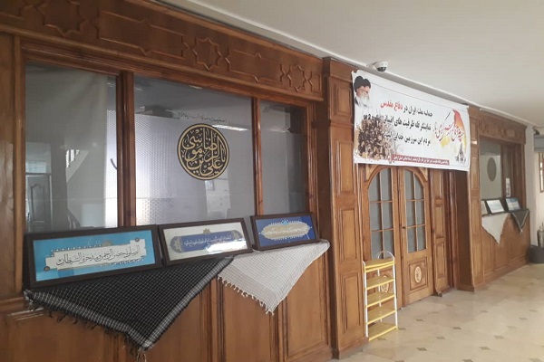 رضازاده// نمایشگاه پوستر احادیث با موضوع نماز برپا شد