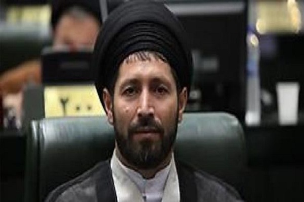 رضازاده// دغدغه وزرای دولت سیزدهم رسیدگی به مطالبات مردم است