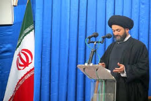 رضازاده// اقتضاء دستورات قرآن مبنی بر حمایت ایران اسلامی از آذربایجان بود