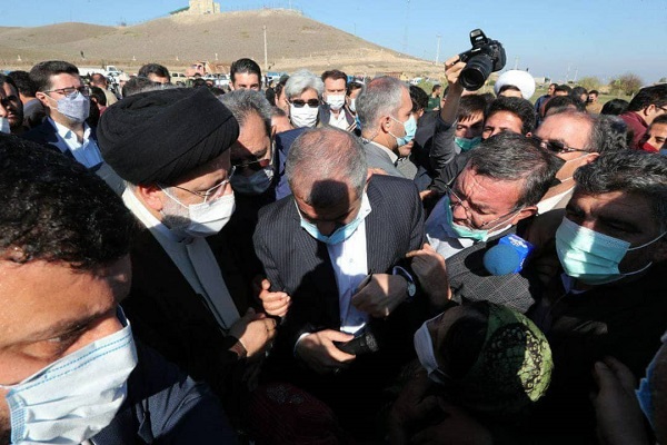 رضازاده// دولت مصمم به رفع مشکلات کشاورزان است