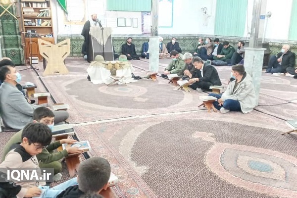 محفل اُنس با قرآن کریم در روستای میرک مشگین‌شهر 