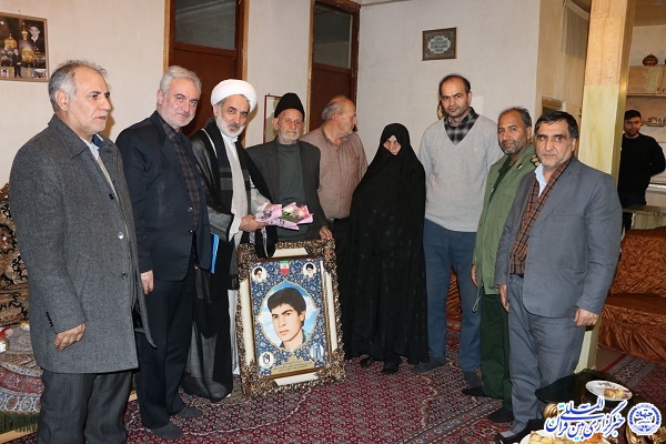 دیدار با خانواده شهدا