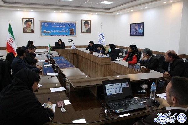 کارگاه آموزششزهرا فتحی مدرس کارگاه آموزشیی صفر تا صد تالیف کتاب در جهاددانشگاهی استان اردبیل برگزار شد