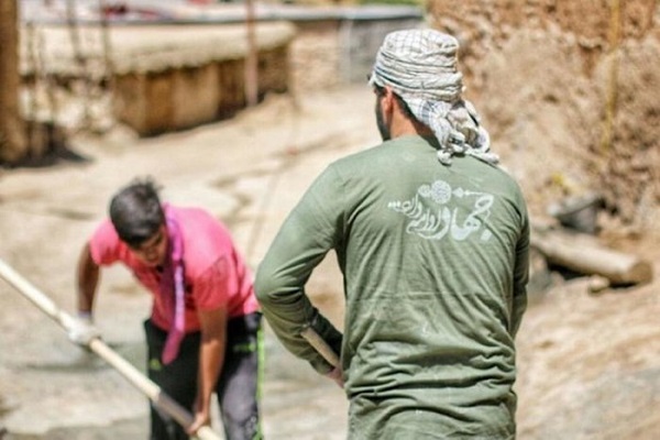 خدمت‌رسانی به محرومان با هدف جهاد تبیین