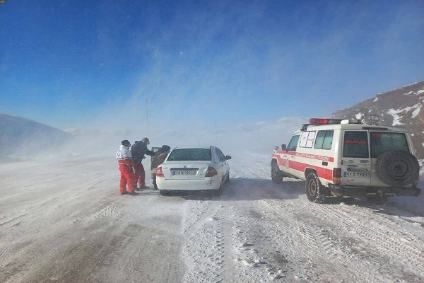 امدادرسانی به ۳۵۴۳ نفر گرفتار شده در برف و کولاک اردبیل 
