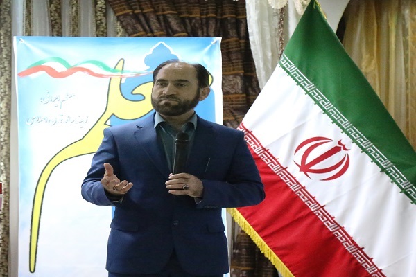 استفاده حداکثری از ظرفیت‌های دانش آموزان برای اجرای برنامه‌های دهه فجر