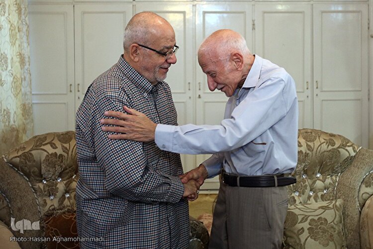 ساعتی دلنشین پای سخن استاد عبایی