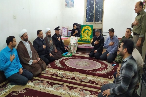 استقبال مردم گتوند از کاروان «زیر سایه خورشید»