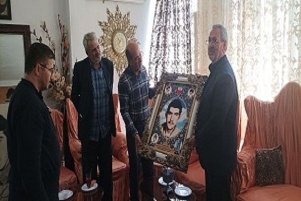 دیدار با خانواده شهدا