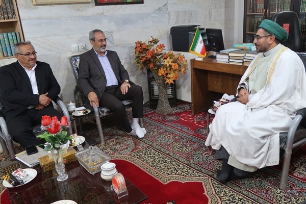 دیدار مدیرکل کمیته امداد اردبیل با امام جمعه عنبران