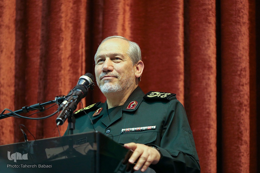 برای نگهداری پزشکان متخصص در کشور هر کاری می‌توانید انجام دهید