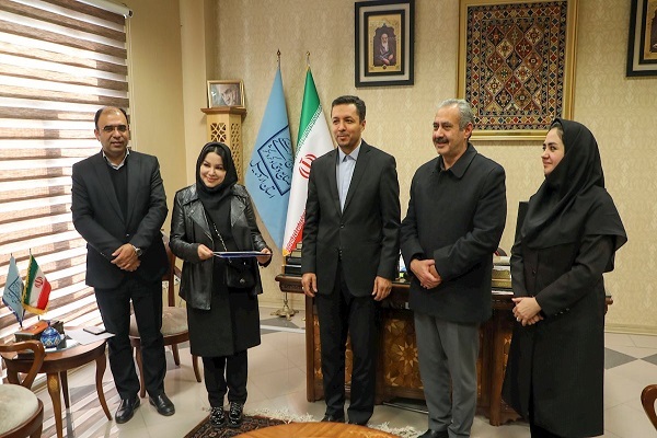 تجلیل از هنرمندان برگزیده جشنواره چند رسانه‌ای میراث‌فرهنگی