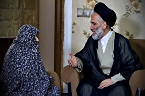 امام جمعه سلماس با خانواده شهید طالعی دیدار کرد