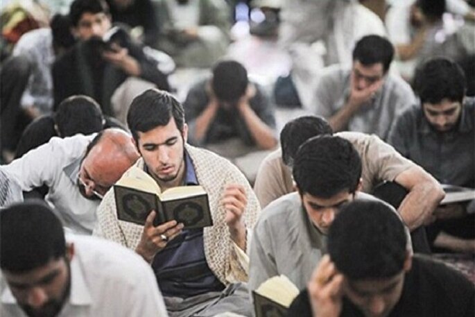 150 هزار نفر در فارس معتکف می‌شوند