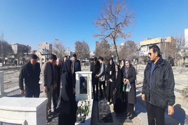 تجدید میثاق جهادگران جهاددانشگاهی اردبیل با آرمانهای امام و شهدا تجدید میثاق جهادگران جهاددانشگاهی اردبیل با آرمانهای امام و شهدا