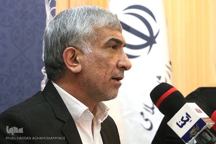 لسانی فشارکی عشق به قرآن را به دانشجویانش منتقل می‌کرد