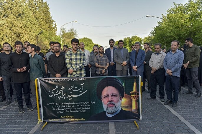 رئیس‌جمهوری که دور از حواشی بود