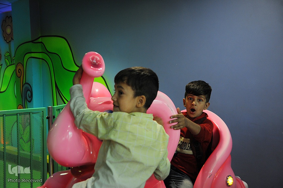 اعطای مسئولیت‌های کوچک؛ مقدمه آموزش مسئولیت‌پذیری به کودکان