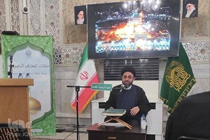 همایش بین‌المللی مبلغین ماه محرم در حرم رضوی برگزار شد + عکس