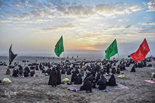 برگزاری عزاداری امام حسین (ع) در کویر خوریان سمنان
