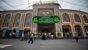 نصب کتیبه‌هایی با مضامین بزرگداشت غدیر در حرم حسینی