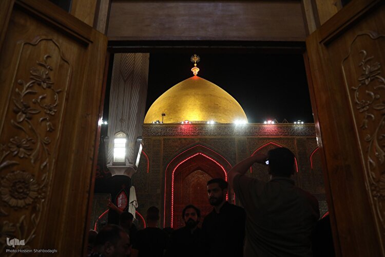 بارگاه امیرالمؤمنین(ع) در آستانه اربعین