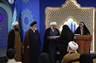 تجلیل تولیت آستان مقدس مسجد جمکران از بانوان نویسنده «کتاب جمکران»