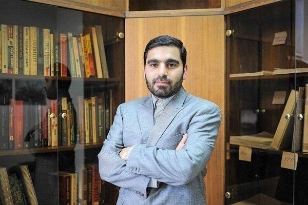 عدم توجه به عنصر بهره‌وری در پرداخت حقوق، به کسری بودجه دامن می‌زند