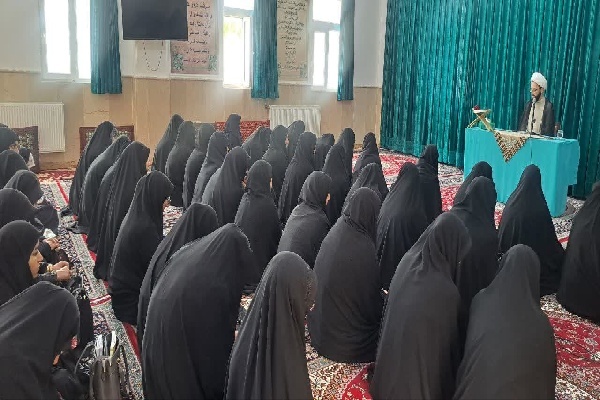 طلاب مدرسه علمیه ثامن‌الحجج(عج) پارس‌آباد