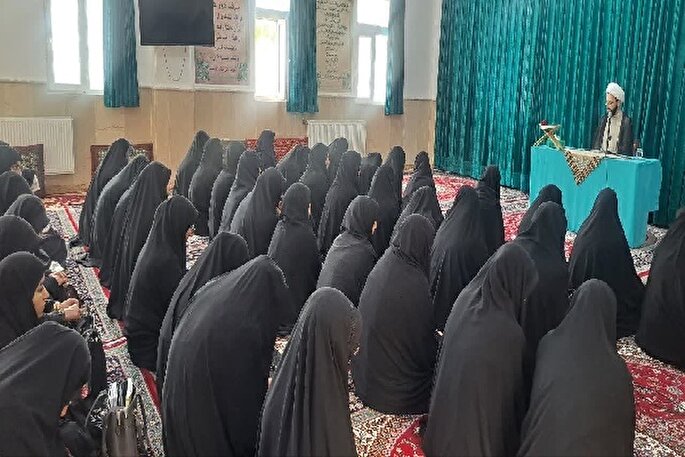 ارتباط صحیح با والدین انحرافات معنوی را ریشه‌کن می‌کند